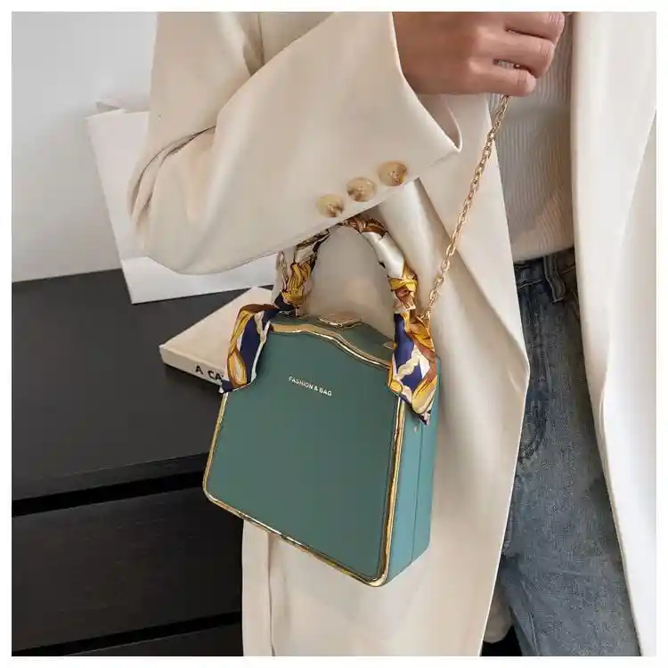 New Arrivals – Stylish Handbags! ✨