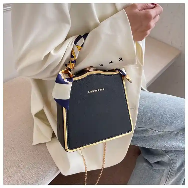 New Arrivals – Stylish Handbags! ✨