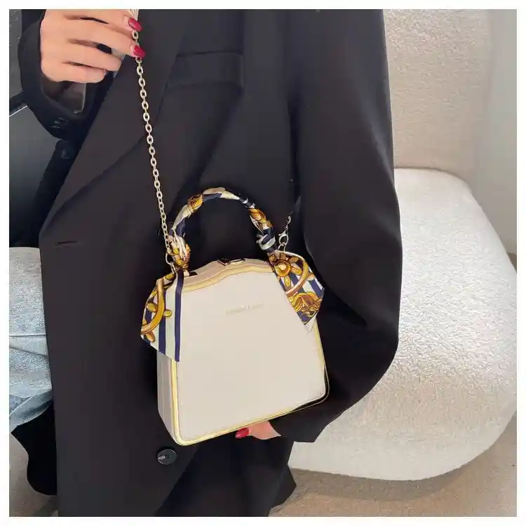 New Arrivals – Stylish Handbags! ✨
