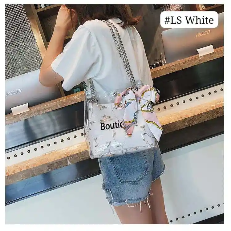 🛍️ Waterproof Chained Crossbody Bag – Stylish & Durable!