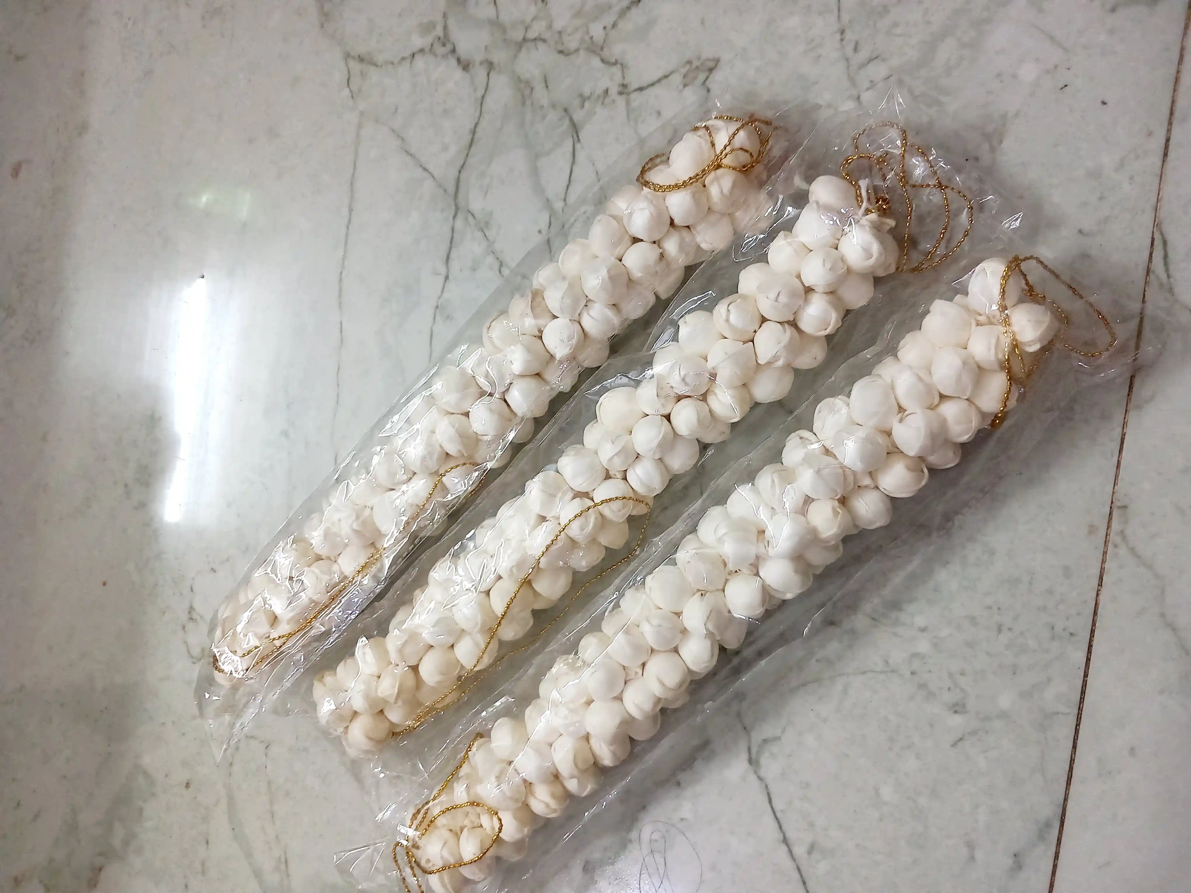 ঘরে বসে অর্ডার করে ফেলুন গাজরা 🥀🛍️