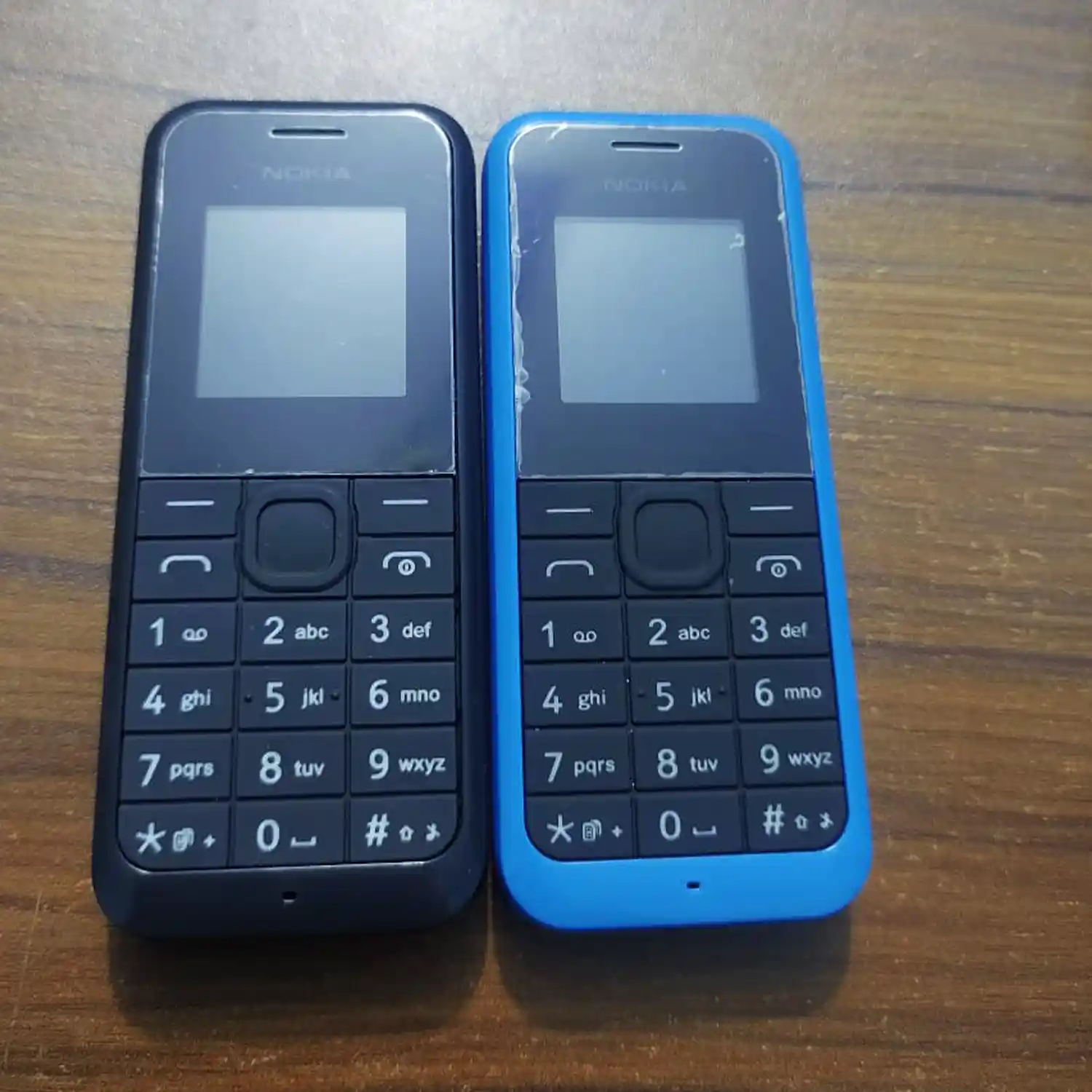 Nokia 105 Dual Sim Button Mobile (2015)